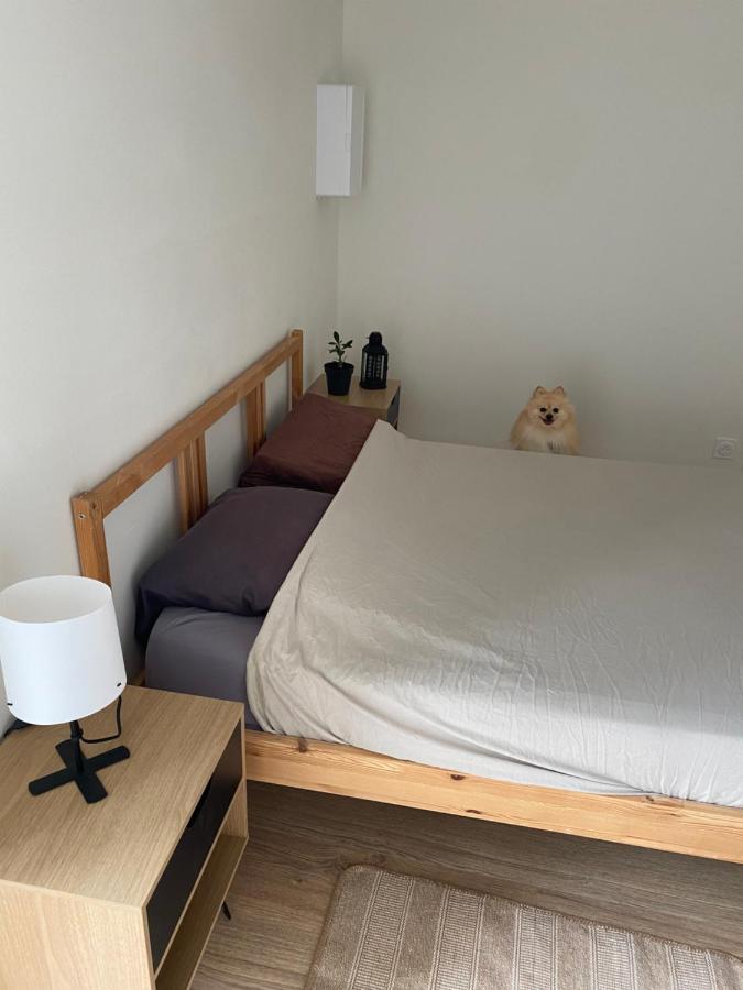 Charmant Appartement Avec Spa Fontenay-le-Comte Exteriör bild